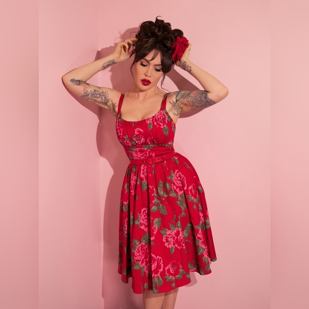 BNWT 2xl Vixen Red Floral Ingenue Dress
